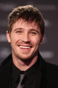 Garrett hedlund image