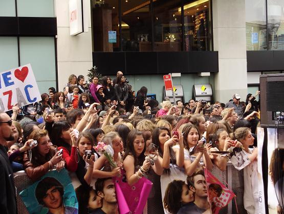 Charlie St, Cloud Sydney premiere